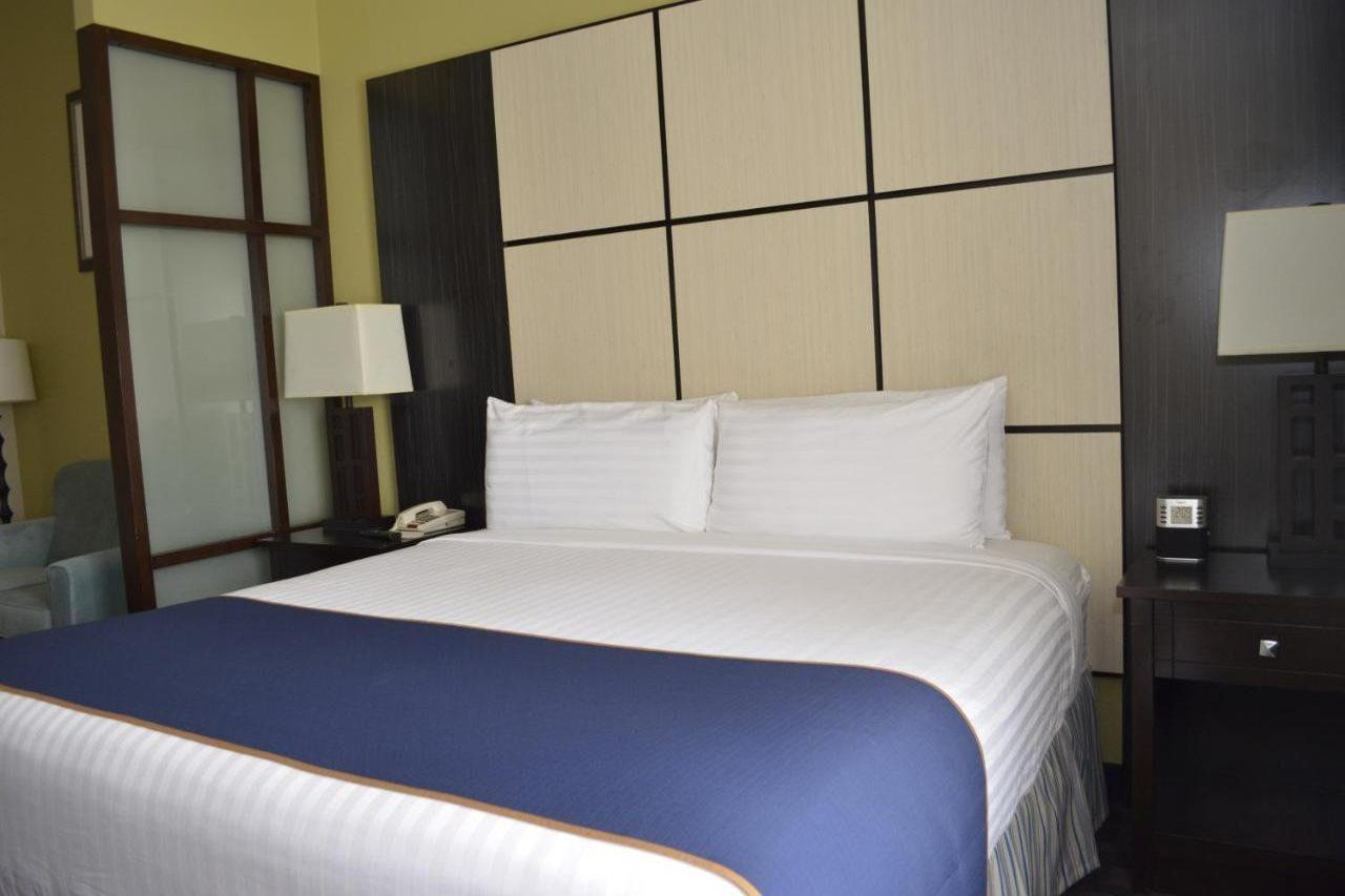 Super 8 By Wyndham Irving/Dfw Apt/North Rom bilde