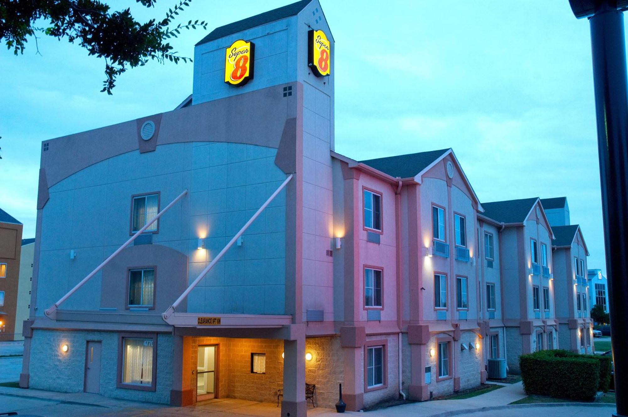 Super 8 By Wyndham Irving/Dfw Apt/North Eksteriør bilde