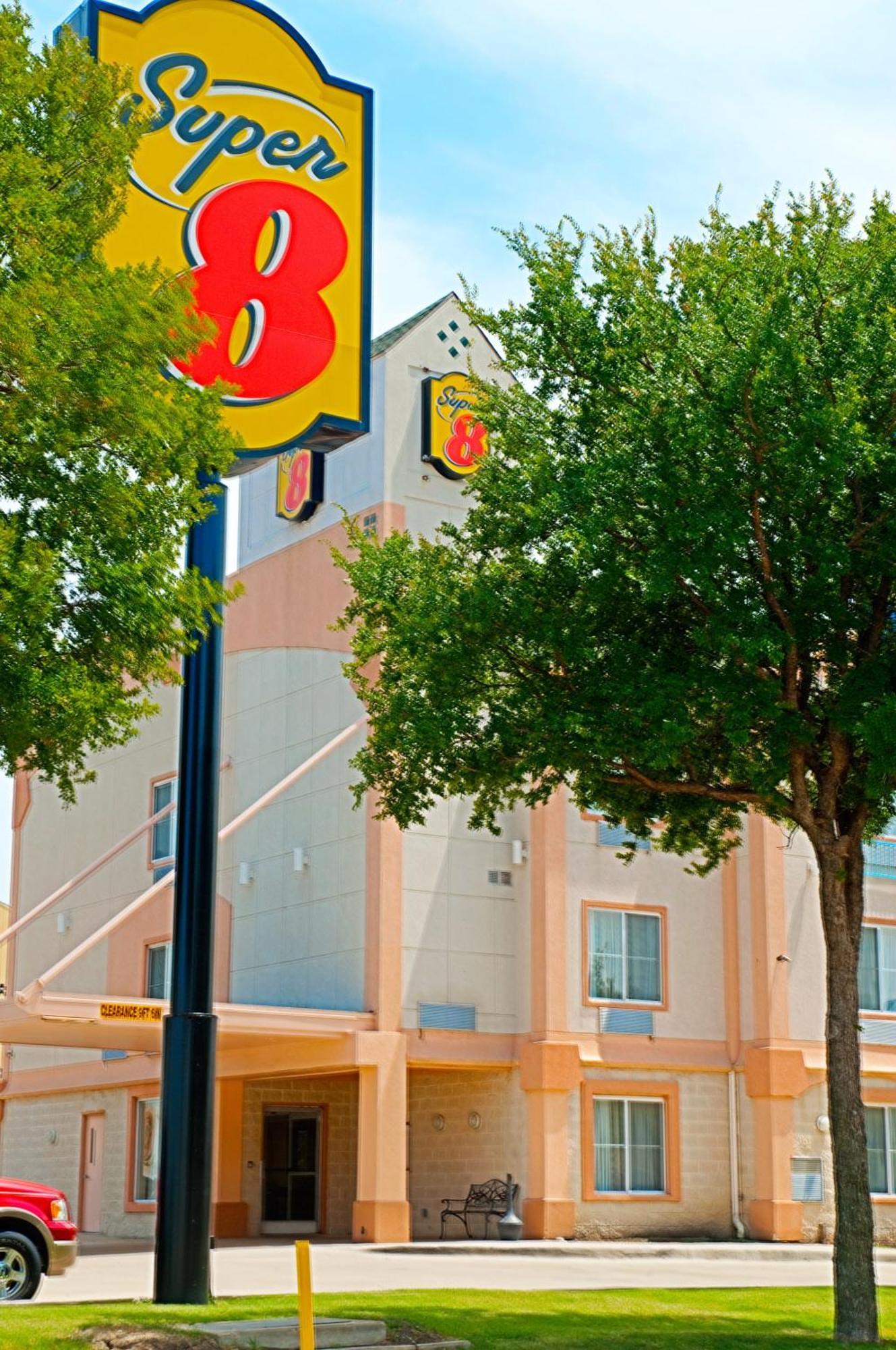 Super 8 By Wyndham Irving/Dfw Apt/North Eksteriør bilde
