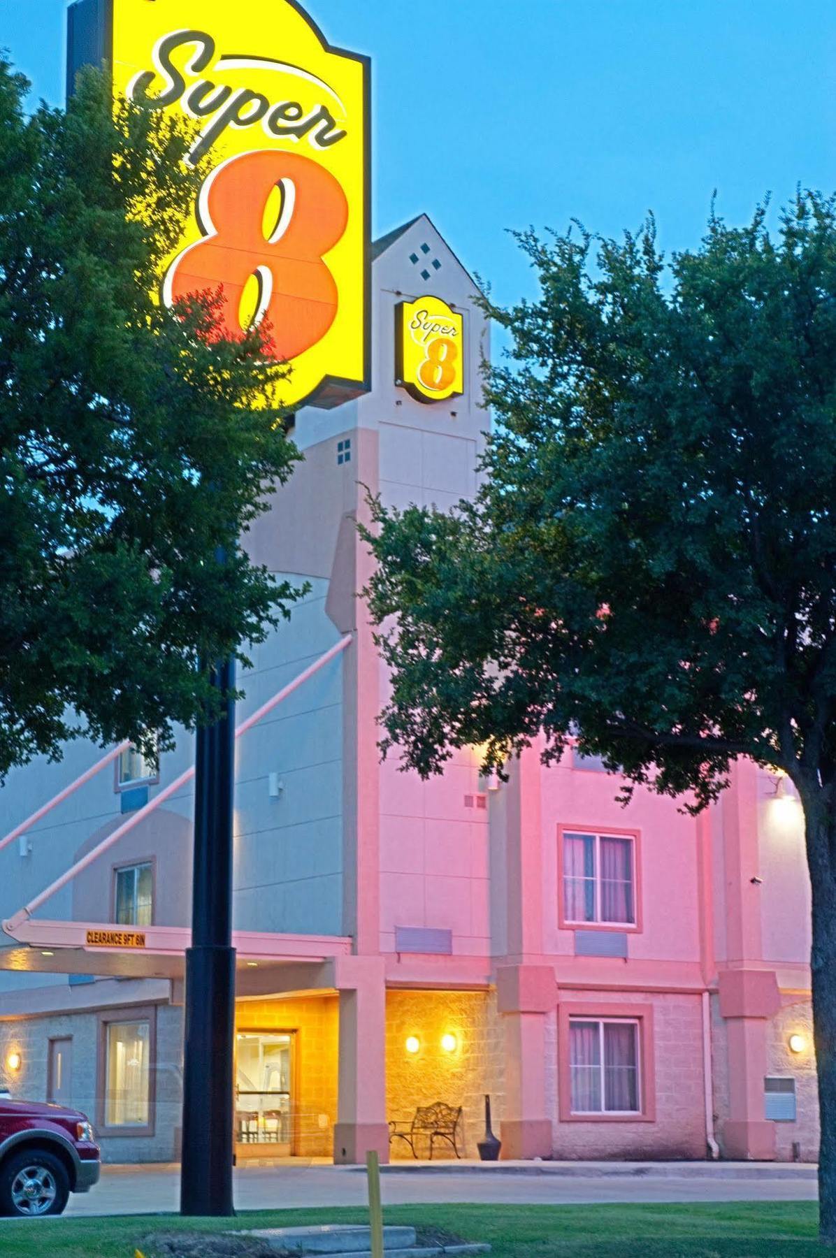 Super 8 By Wyndham Irving/Dfw Apt/North Eksteriør bilde